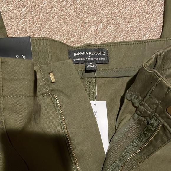 Banana Republic Girlfriend Chino. - Picture 7 of 13